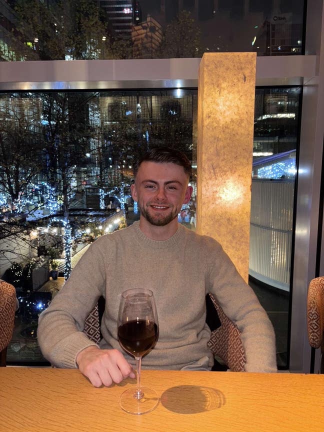 Hey everyone! 👋  I’m a 24-year-old profe... Main Photo