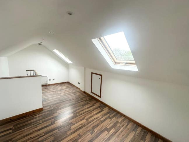 Well Presented 1 Bed Flat in LS10 Available Now! Main Photo