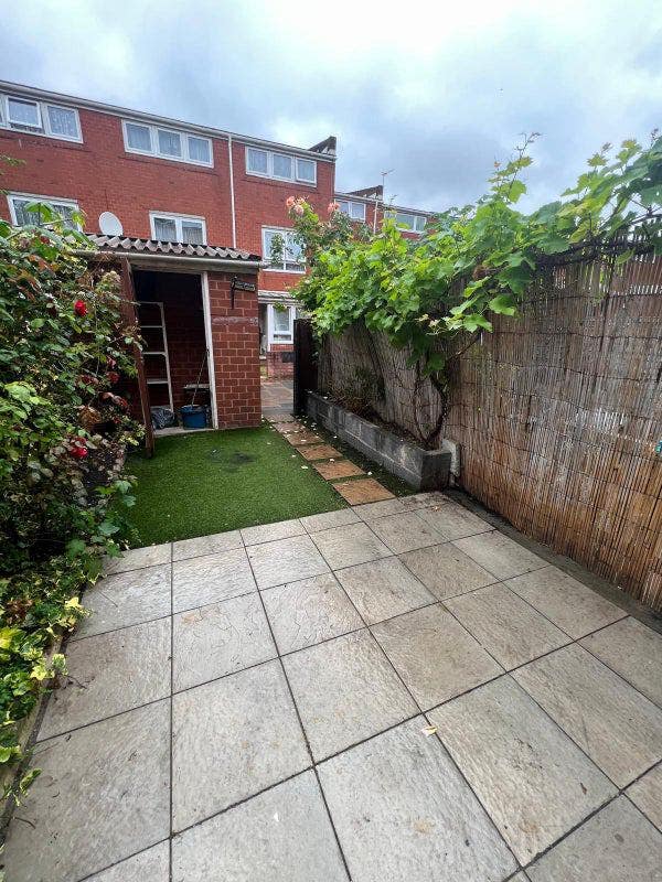 Double Bedroom Available in 4Bed Flat in Peckham Main Photo