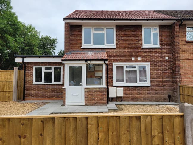 New! Double Ensuite, Bills Included! Main Photo