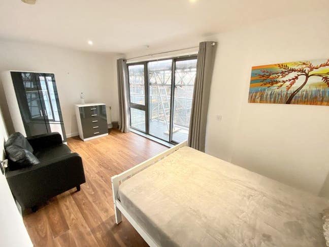 Bright Double w. balcony in Canary W. Main Photo
