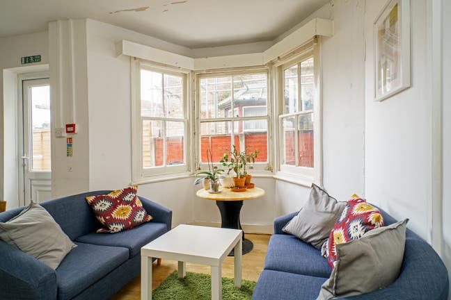 ➡️ Double Room! - All Bills included!! Main Photo