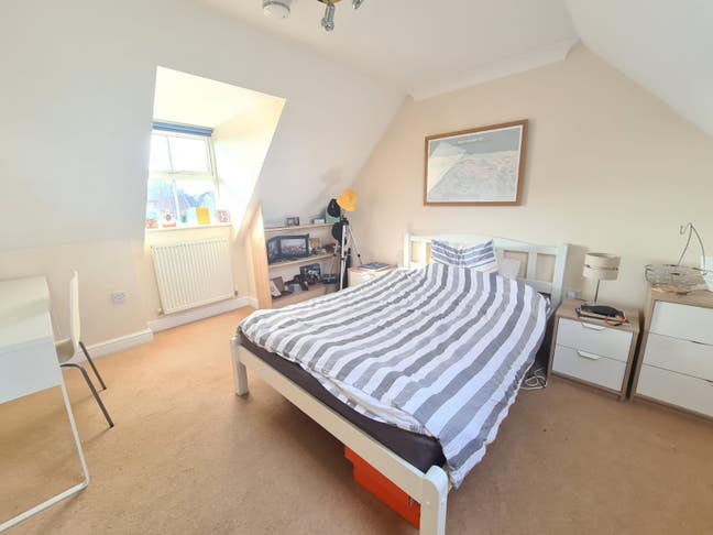 *** 1 Nice Bedroom Available *** Main Photo
