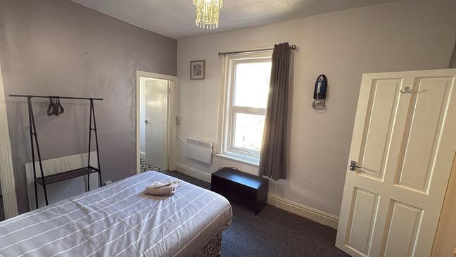 Modern 1-Bedroom Studio Flat – Prime Location Main Photo
