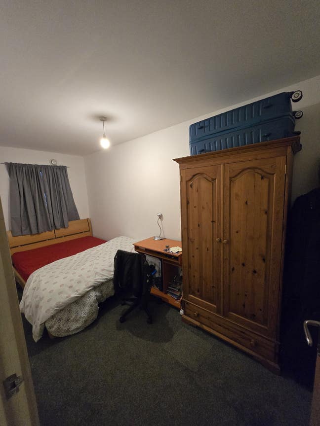 Fully furnished double room Main Photo