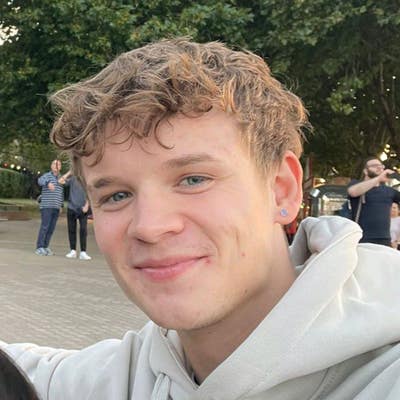 Looking for room in house share! Main Photo