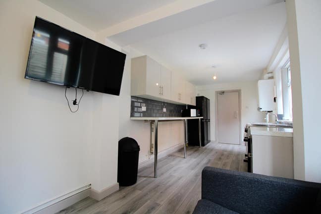 Large Victorian House Share In Edgbaston Main Photo