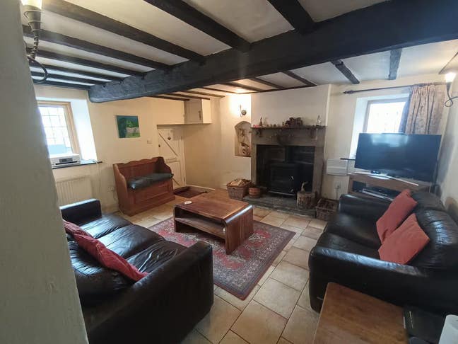 Spacious & Private Historic 3 Bed Cottage Main Photo