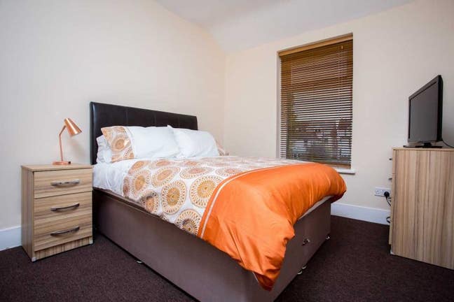 Double Room to Rent,All Bills inc, No Deposit Main Photo