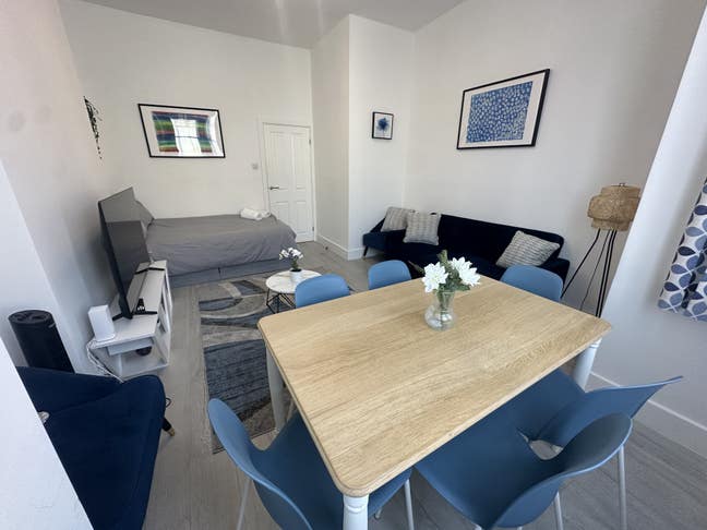 Bright & Modern 2 Bedroom Flat Willesden Junction Main Photo