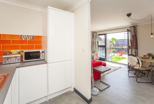 Stunning 2- bed penthouse in the heart of Bristol Main Photo