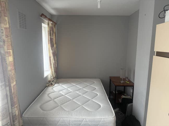 Double Room to Rent Main Photo