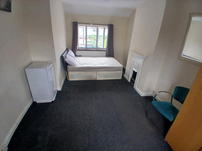 Double Room with All Bills inc. in West Croydon Main Photo