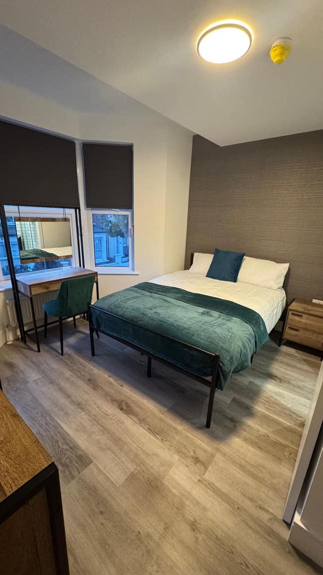 Brand new luxury rooms with en-suites  Main Photo