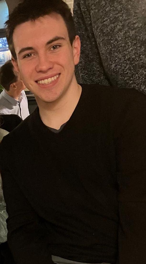 First Year Student Seeks Houseshare Main Photo