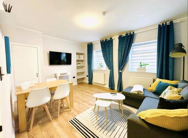 2 bedroom Apartment - Furnished and Decorated  Main Photo