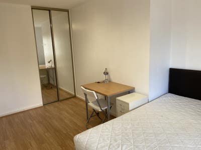 Double Room Available Now Main Photo