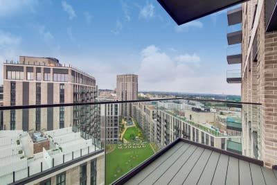 Room mate required -  Bedroom 1 Main Photo