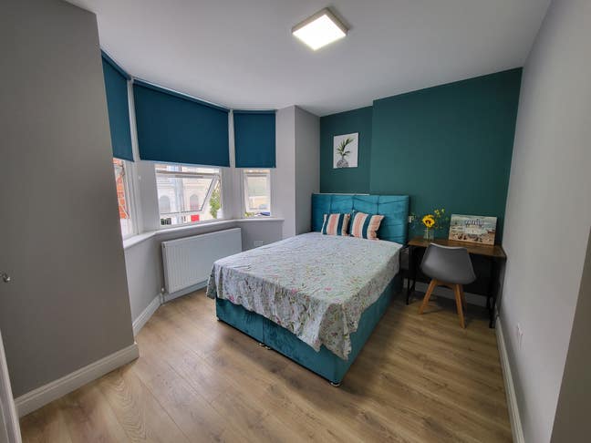 Super Double Ensuite Single Occupancy Free WIFI Main Photo