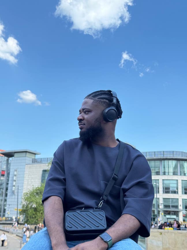 I am a professional male aged 34. I am lookin... Main Photo