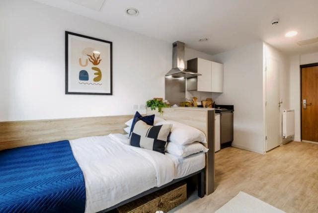 Top-Floor Studio, Gym & Cinema, All Bills Inc. Main Photo