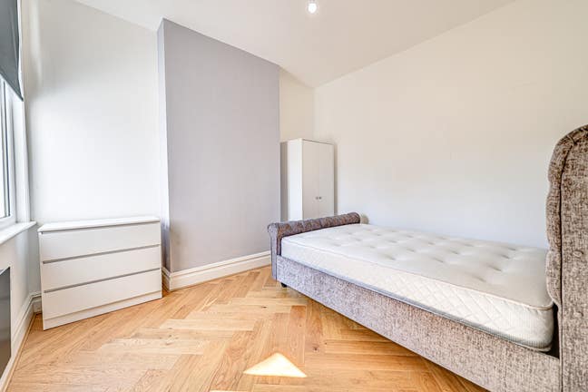 Luxury Rooms on Bournemouth Park Road Main Photo