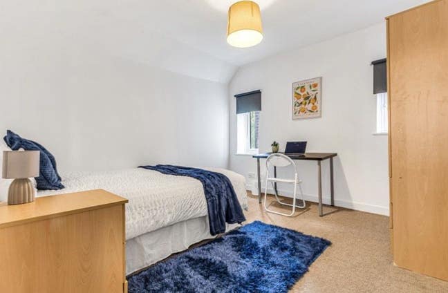 Stunning room available 🤩 232w Main Photo