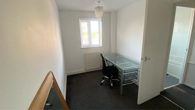 Quiet 2 bedroom terrace with parking and Yard (CV4 Main Photo