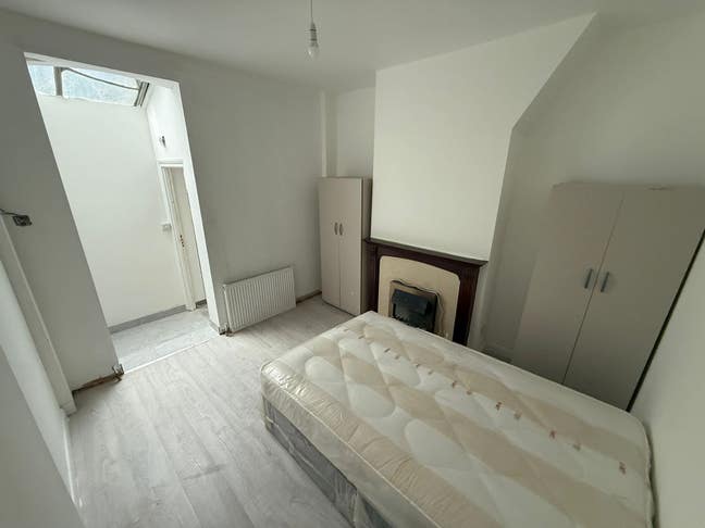 ⭐️Spacious Double Room in EN3 – Affordable Main Photo