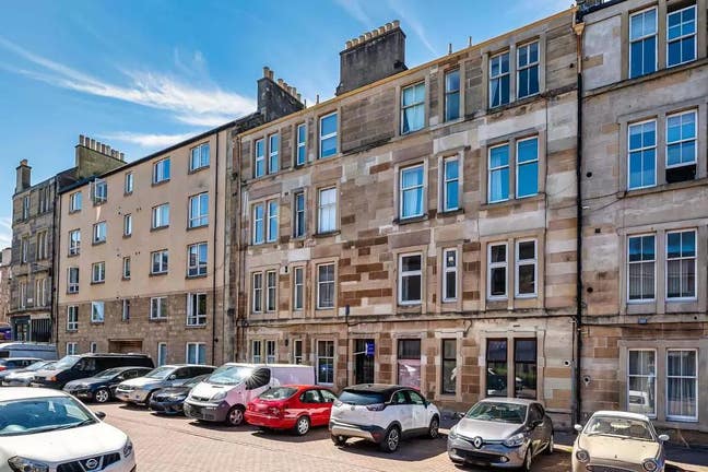 Stylish 1BR flat off Leith Walk Main Photo