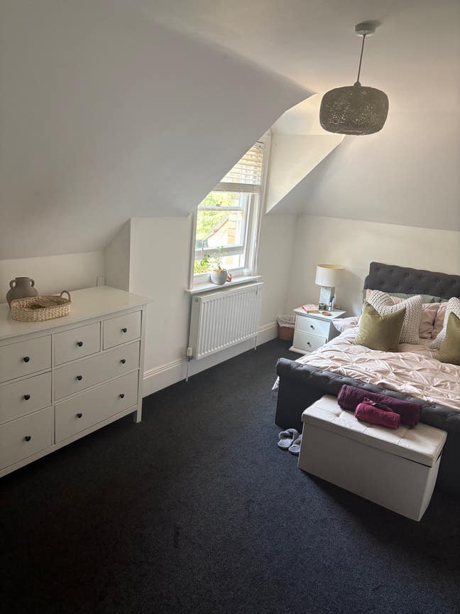 Double en-suite room,parking near beach! Main Photo