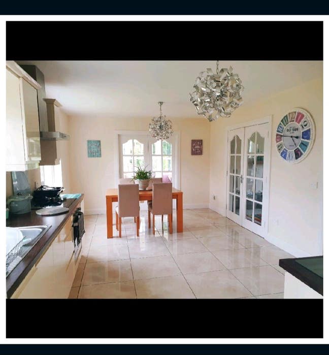 Large Fully Furnished Double Room  Main Photo
