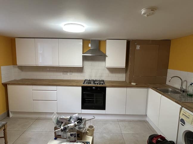 Amazing 2 Bed Flat near Woolwich Dockyard Main Photo