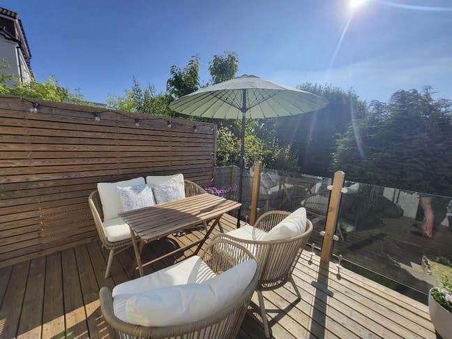 King size room in beautiful home Main Photo