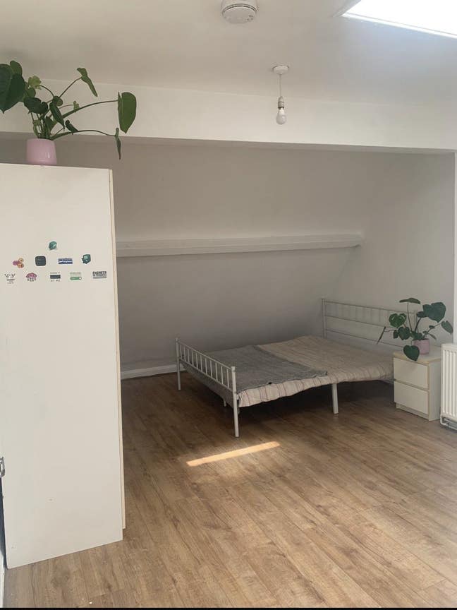 Double room next to Victoria park Main Photo