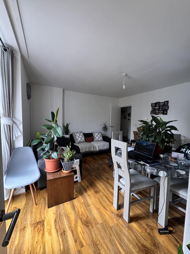 Exellent 3 Bedroom Flat for Rent -SW2 -£2550 Main Photo