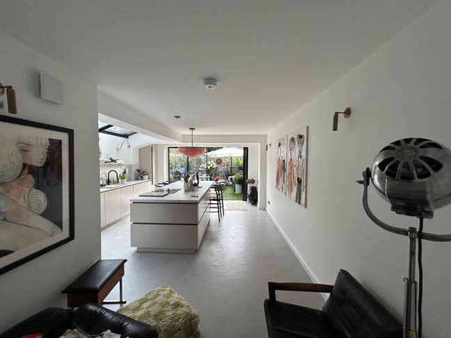 Two en suite rooms  short term rent  Main Photo
