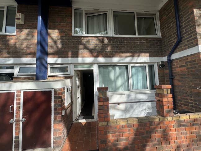 Adress 17 Payne street se8 Main Photo