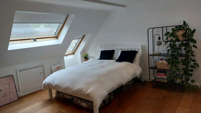 Room in Beautiful house West Norwood Main Photo