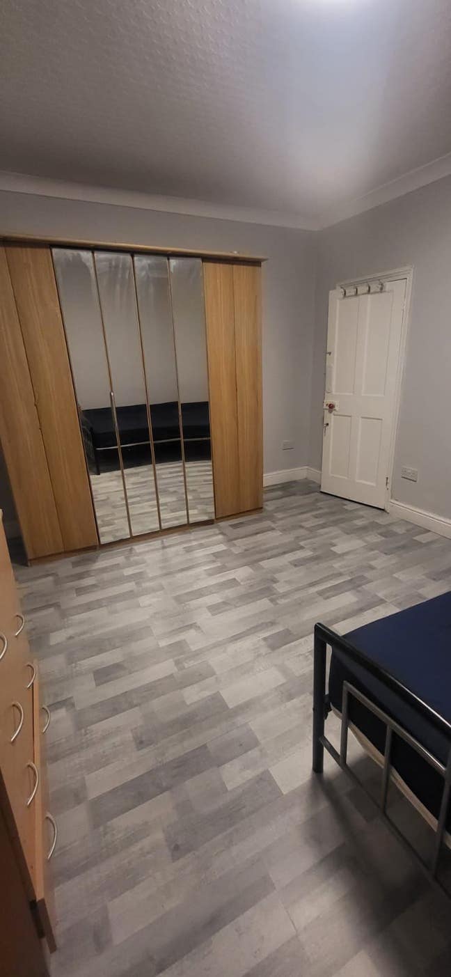 Kings Size Double Room For Rent Main Photo