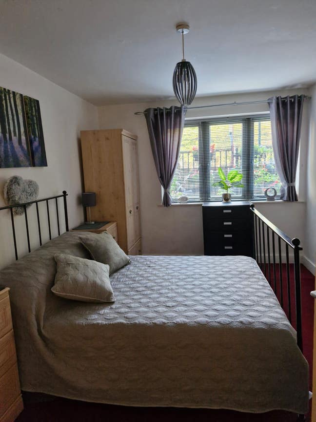Dubble Room in Old Kent Road  Main Photo