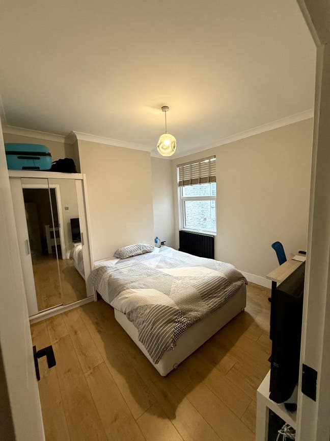Double Room in Colliers Wood /  Tooting Main Photo