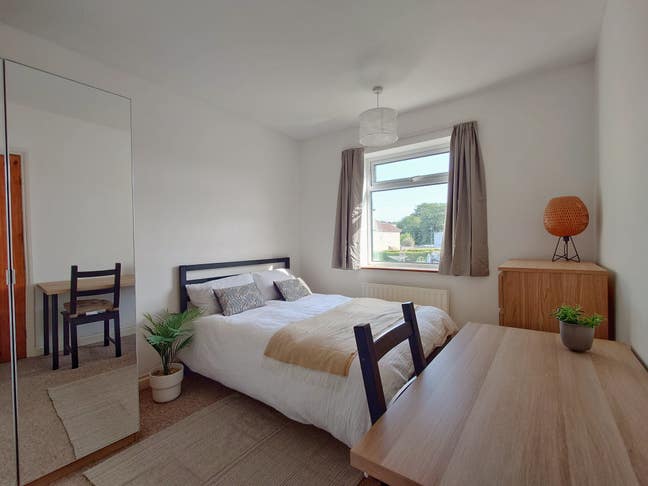 4 Double Bed Student House share! Main Photo