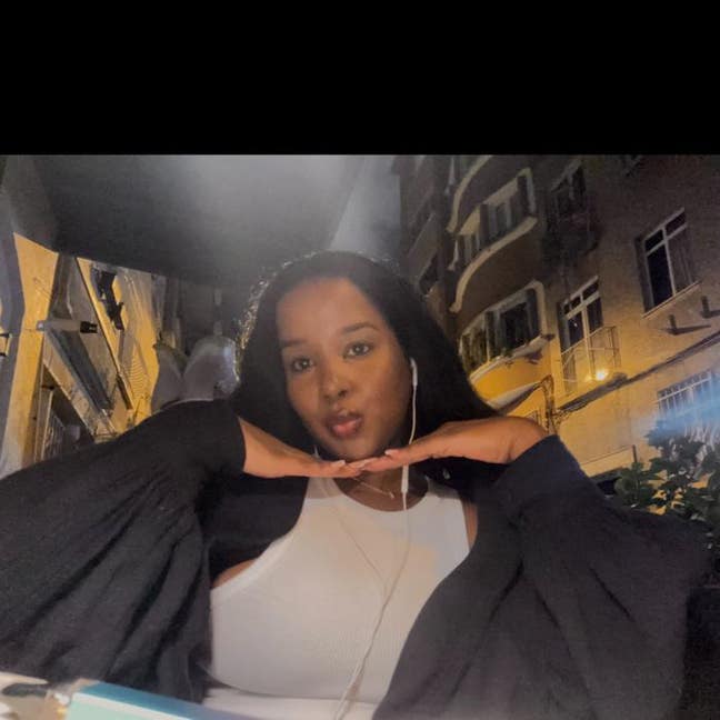 Professional Female seeks a single or double room Main Photo