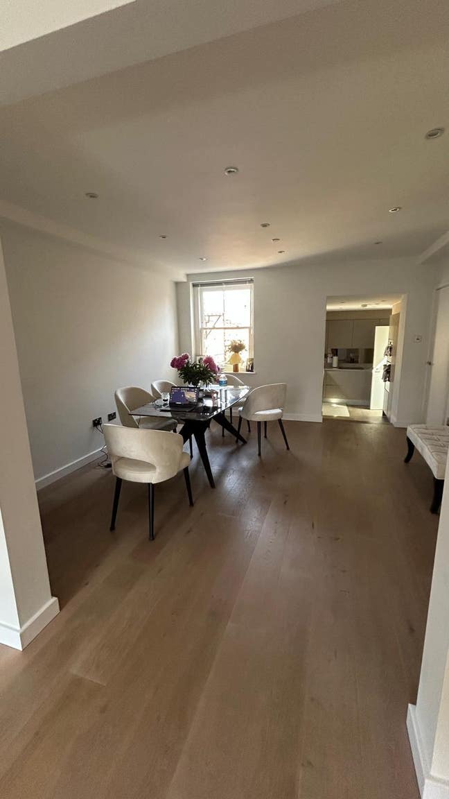 Flat share-  central London Main Photo
