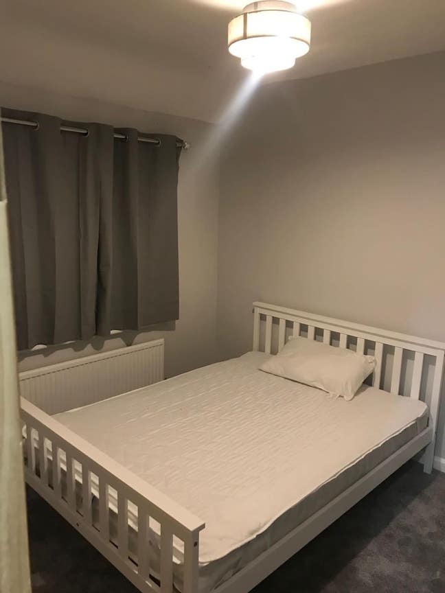  Room  available - 5 min walk Dagenham Heathway Main Photo