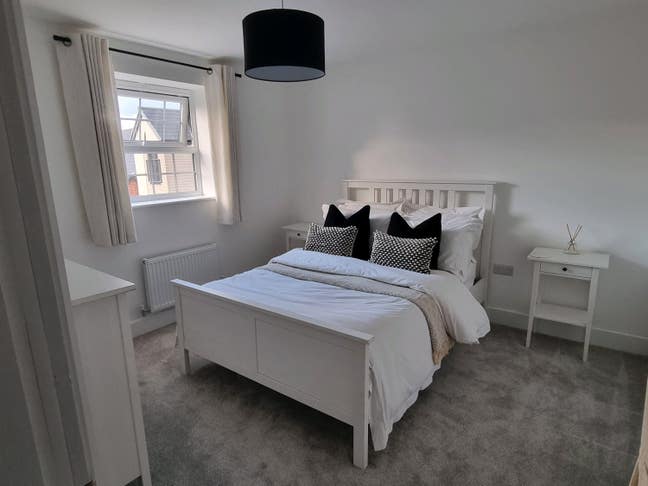 Double room to rent - £800/month Main Photo