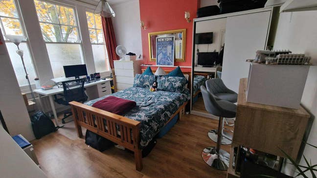 Beautiful double room in Victorian style house Main Photo