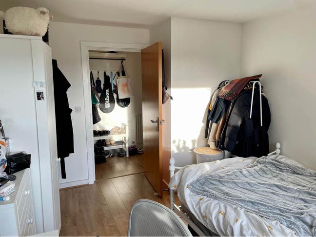 Canary Wharf Double Bedroom Main Photo