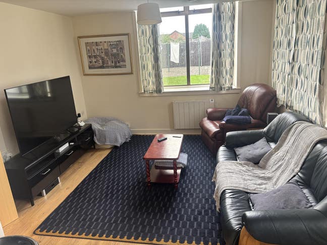 Share a furnished flat with a student Main Photo
